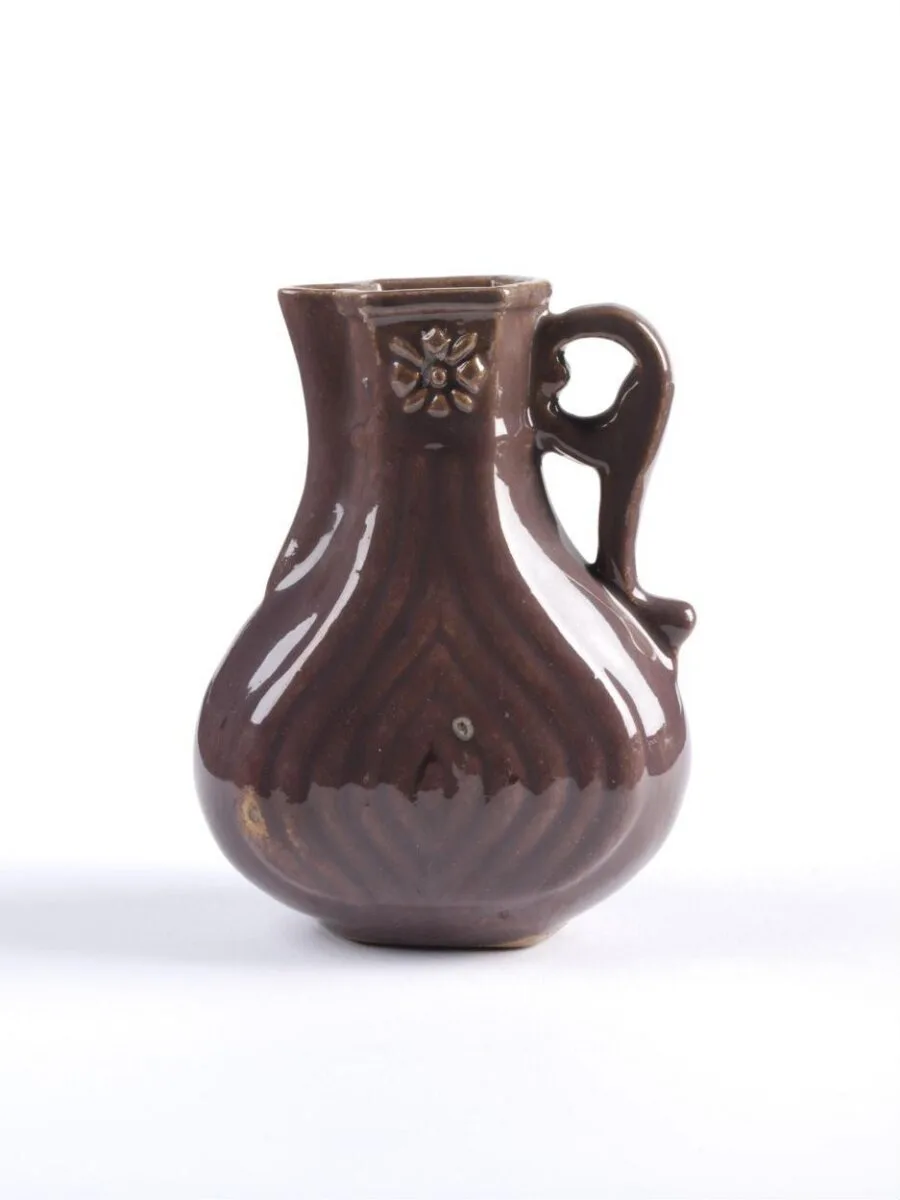 Jug — تصویر رکورد موزهٔ ویکتوریا و آلبرت