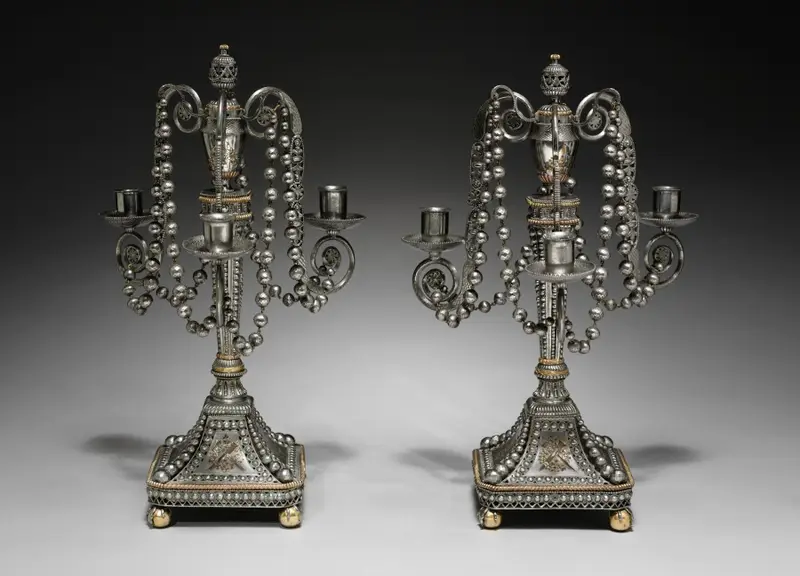 Pair of Candelabra — تصویر رکورد موزهٔ هنر کلیولند (دسترسی آزاد)