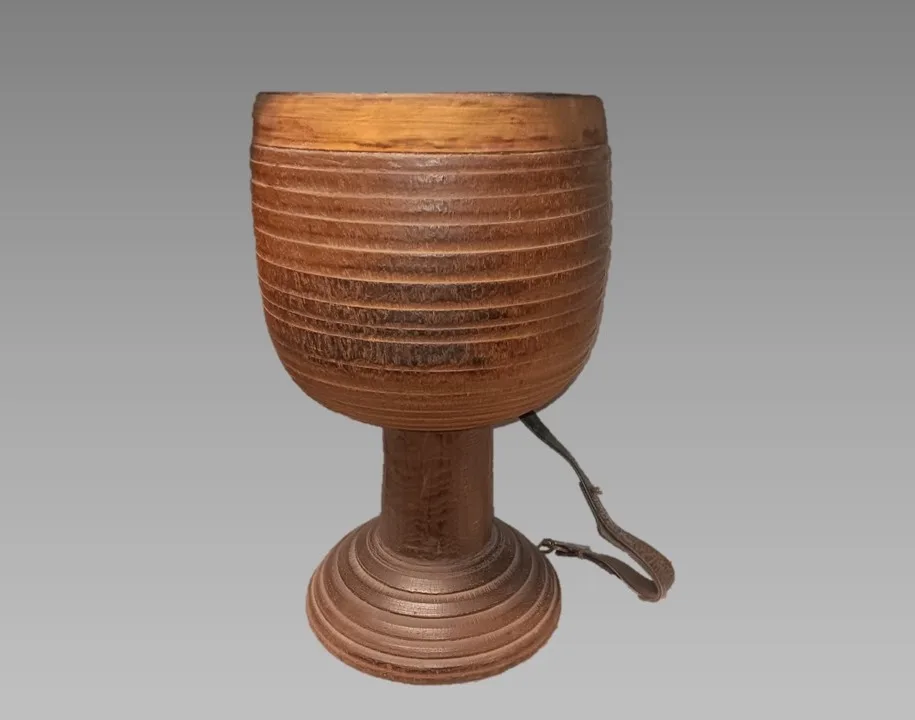 Tombak — تصویر رکورد موزهٔ متروپولیتن (دسترسی آزاد)