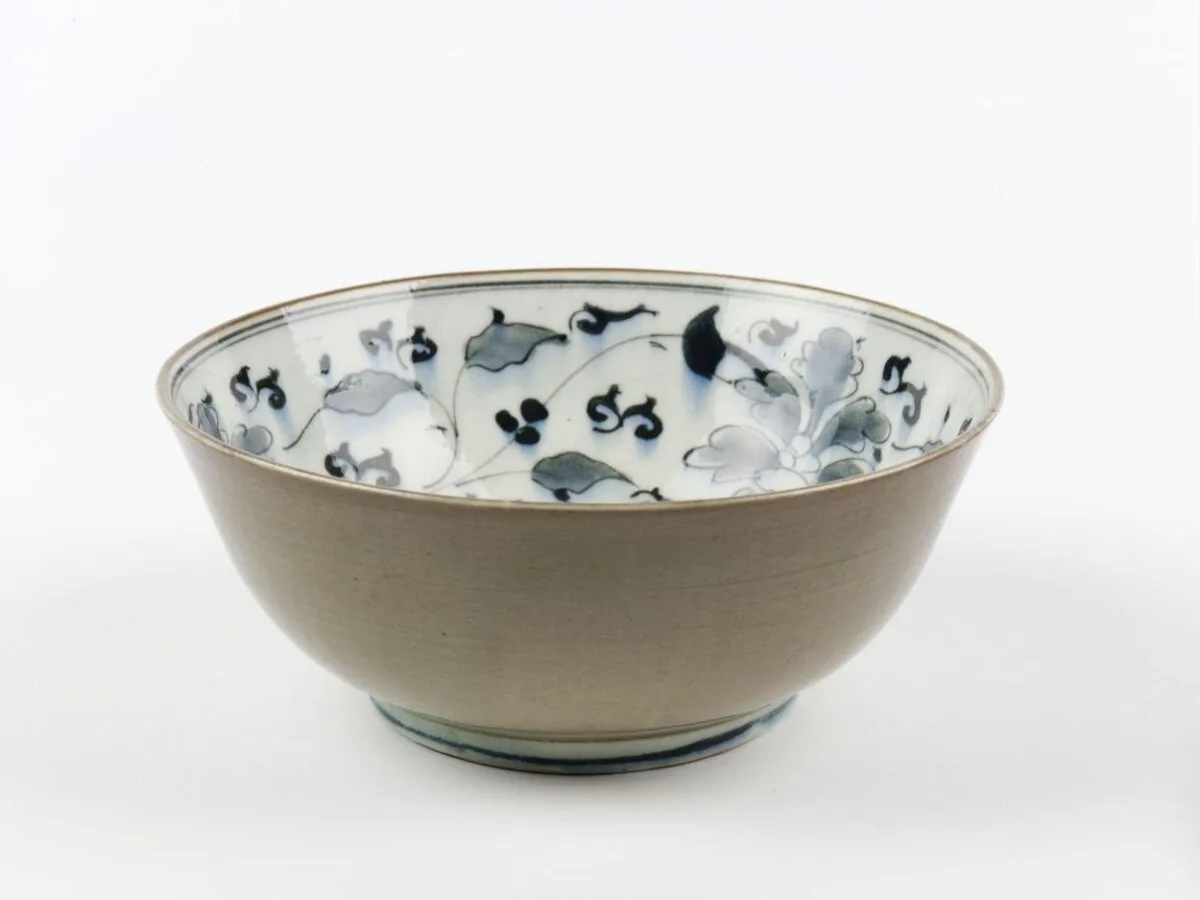 Basin — تصویر رکورد موزهٔ ویکتوریا و آلبرت