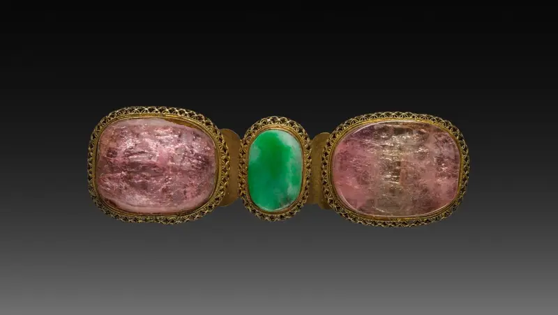 Buckle — تصویر رکورد موزهٔ هنر کلیولند (دسترسی آزاد)
