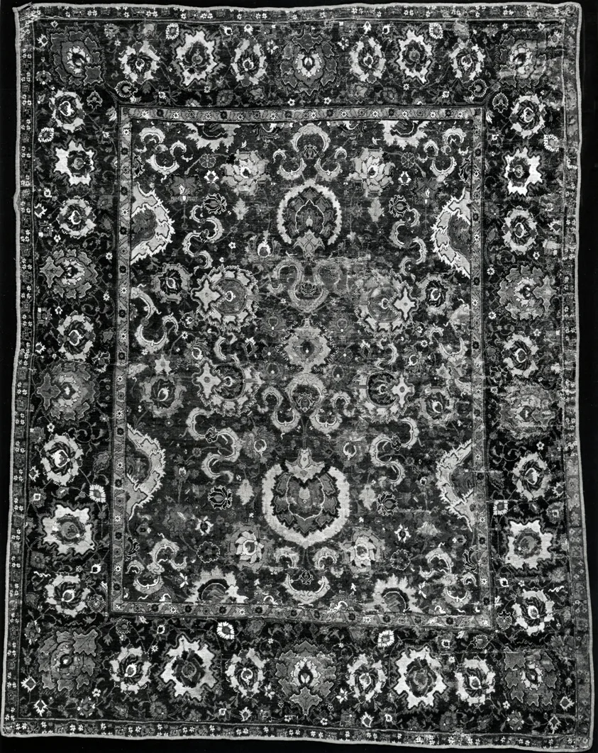 Carpet — تصویر رکورد مؤسسهٔ هنر شیکاگو (دسترسی آزاد)