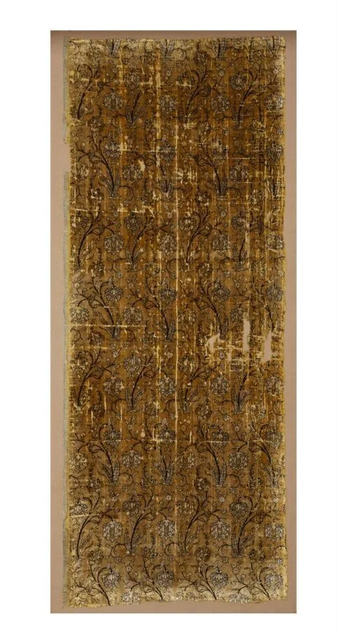 Dress fabric — تصویر رکورد موزهٔ ویکتوریا و آلبرت