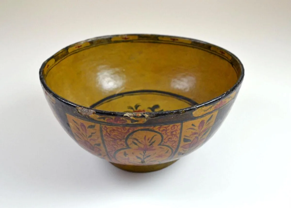 Bowl — تصویر رکورد موزهٔ ویکتوریا و آلبرت