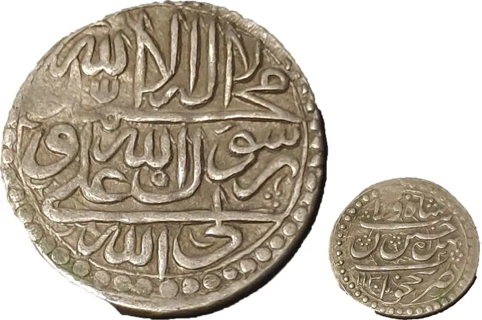 روی و پشت «۱ عباسی — شاه سلطان حسین صفوی، ۱۷۱۸–۱۷۲۲ م» — عکس رکورد کاتالوگ نومیستا