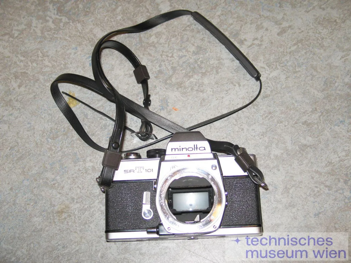 Spiegelreflexkamera Minolta SRT101 — تصویر رکورد یوروپیانا