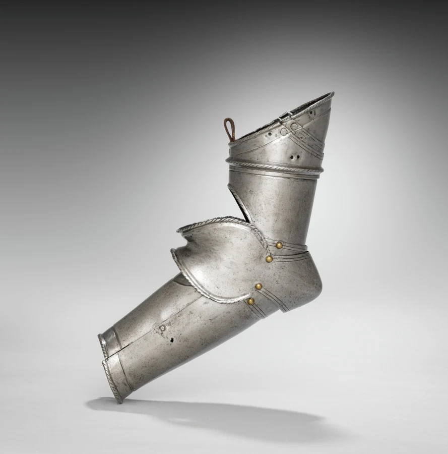 Proper Left Arm (Vambrace, Rerebrace and Couter) — تصویر رکورد موزهٔ هنر کلیولند (دسترسی آزاد)