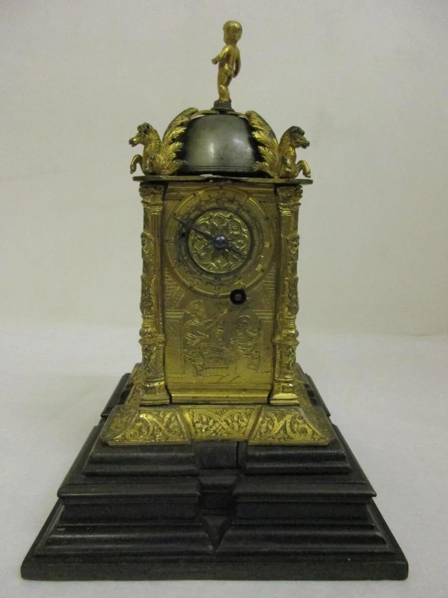 Alarm Tabernacle clock — تصویر رکورد موزهٔ ویکتوریا و آلبرت