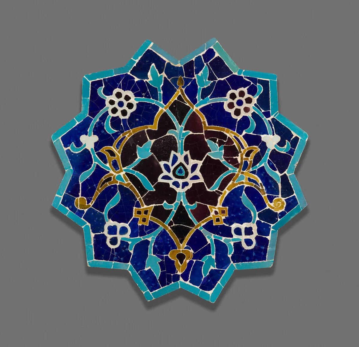 Twelve-Point Star Tile — تصویر رکورد مؤسسهٔ هنر شیکاگو (دسترسی آزاد)