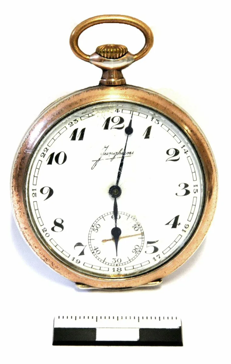 Taschenuhr für 25-jährige treue Dienstzeit von der A. Riebeck`sche Montanwerke AG — تصویر رکورد یوروپیانا