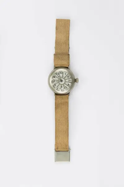 Armbanduhr Waltham, Waltham (USA), 1921 — تصویر رکورد یوروپیانا