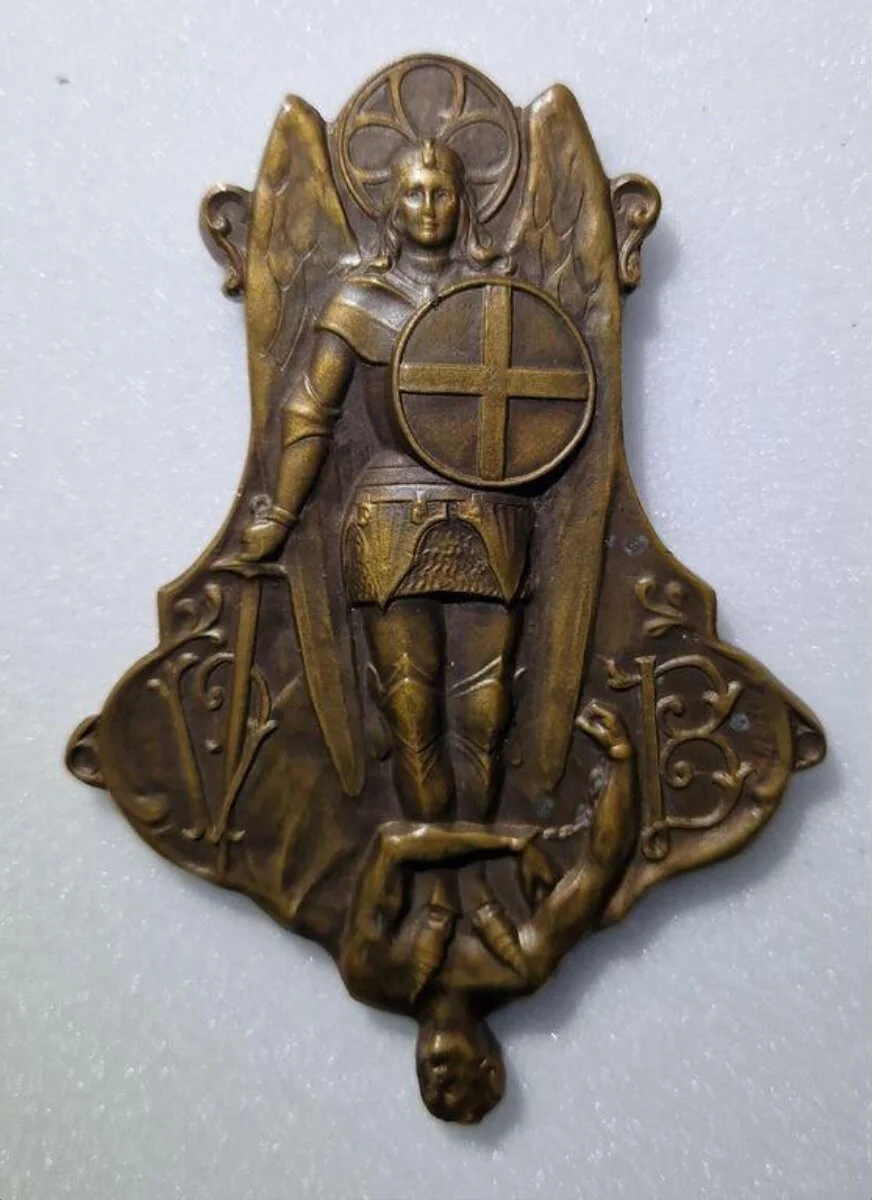 St Michael and the Devil — تصویر رکورد موزهٔ ویکتوریا و آلبرت