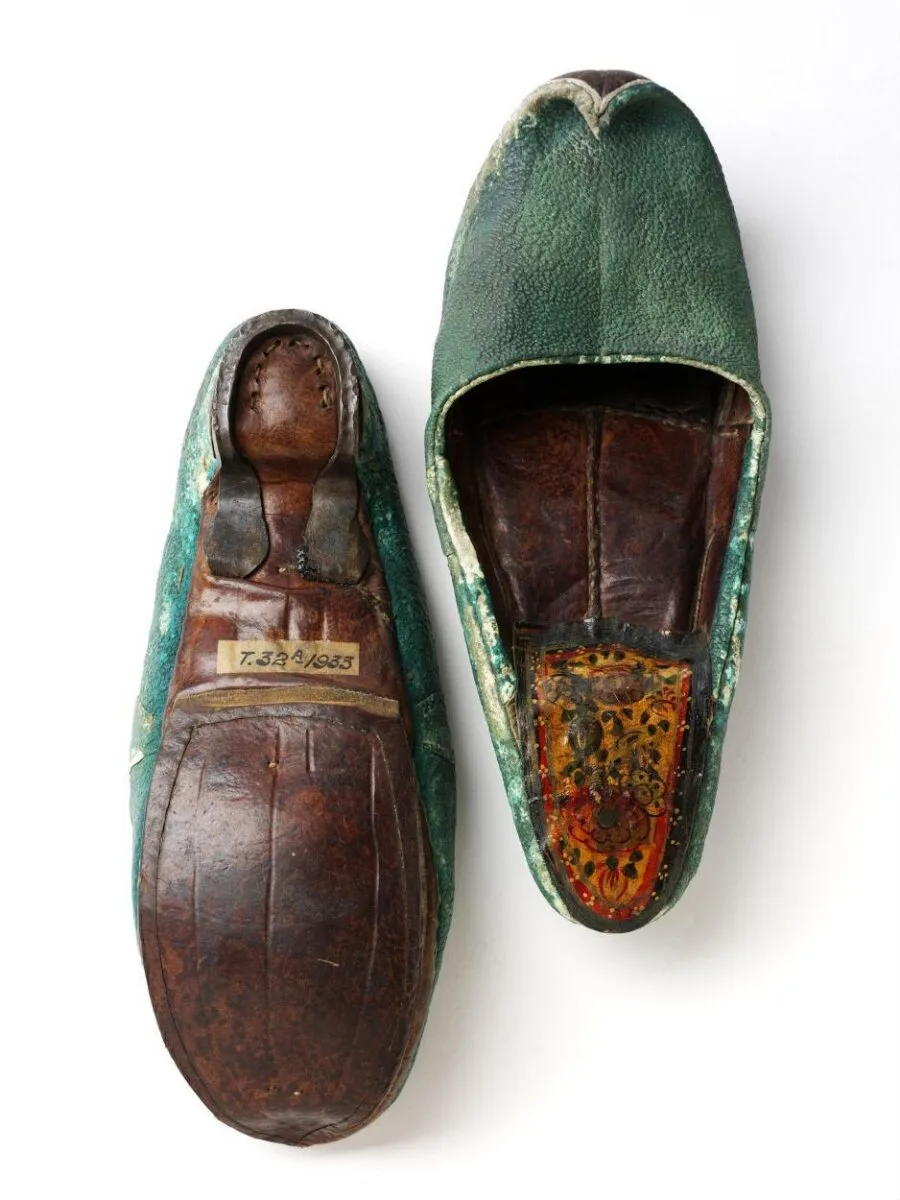 Pair of shoes — تصویر رکورد موزهٔ ویکتوریا و آلبرت