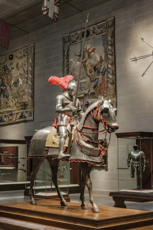 Armor for Man and Horse with Völs-Colonna Arms — تصویر رکورد موزهٔ هنر کلیولند (دسترسی آزاد)