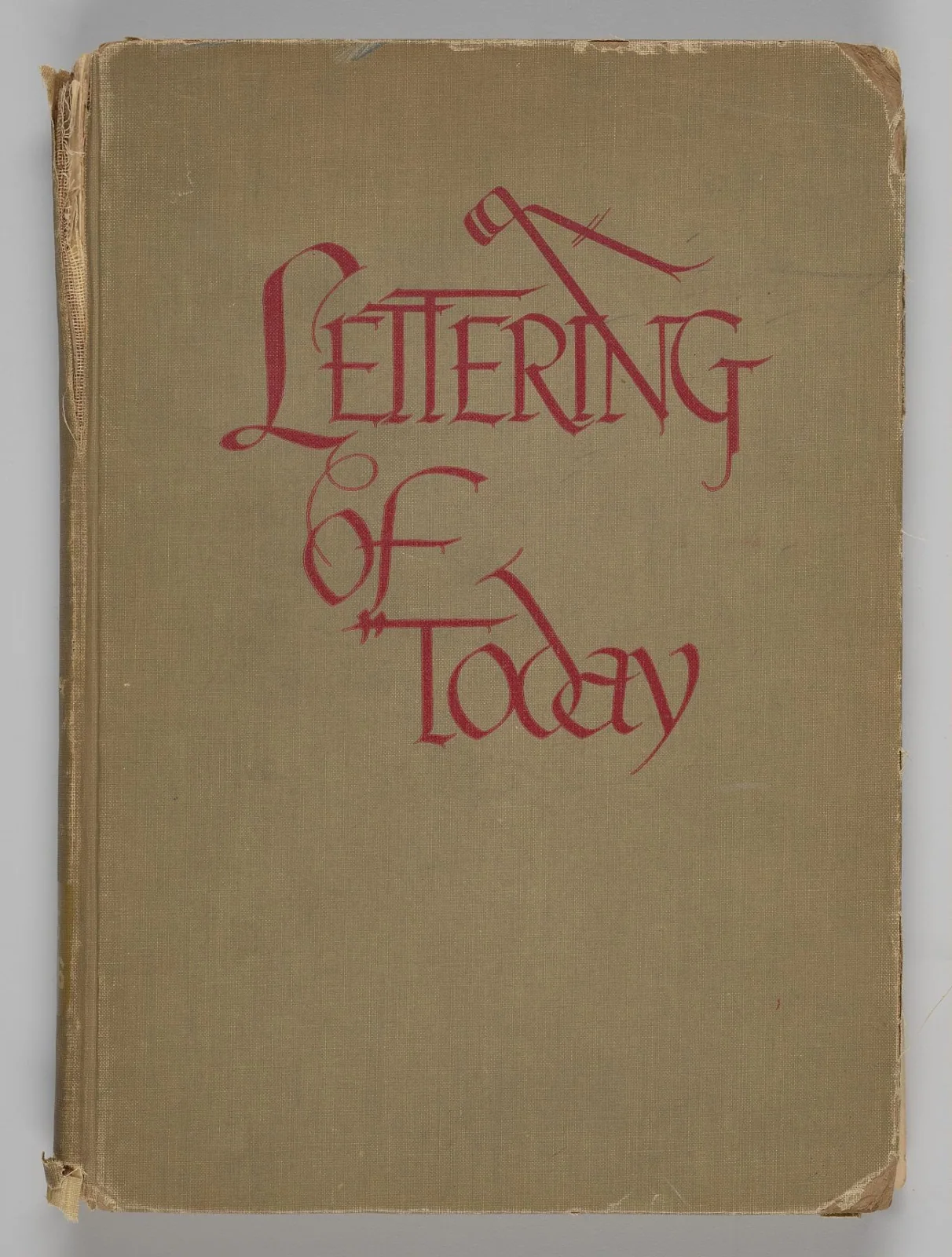 کتاب Lettering of To-day — عکس رکورد موزهٔ ملی تاریخ و فرهنگ آفریقاییـآمریکایی (اسمیتسونیان)