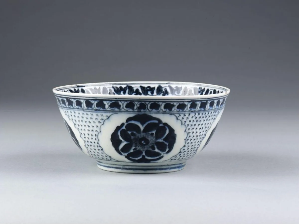 Basin — تصویر رکورد موزهٔ ویکتوریا و آلبرت