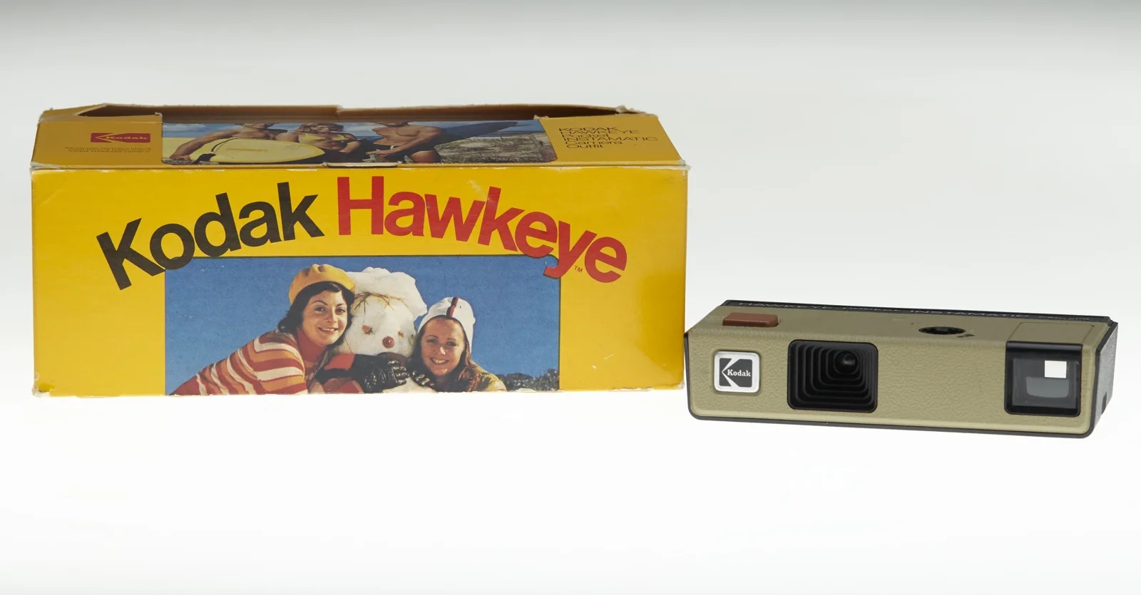 دوربین - Kodak Australasia Pty Ltd، مدل Hawkeye Pocket Instamatic، ملبورن، ۱۹۷۴-۱۹۷۹ — عکس رکورد موزههای ویکتوریا (استرالیا)