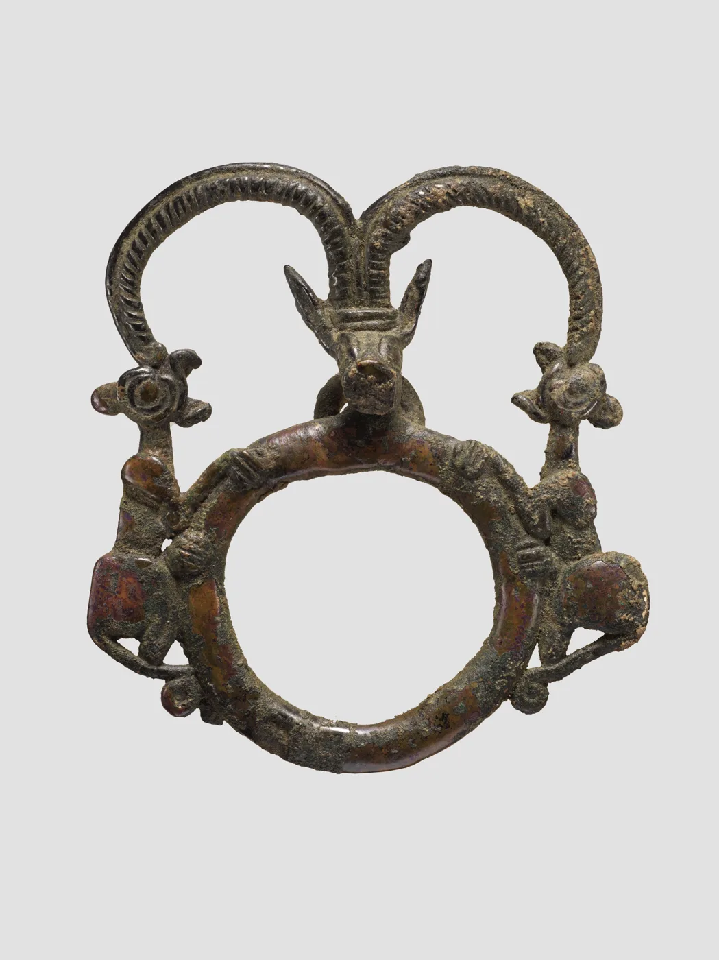 Harness ring — تصویر رکورد موزهٔ متروپولیتن (دسترسی آزاد)