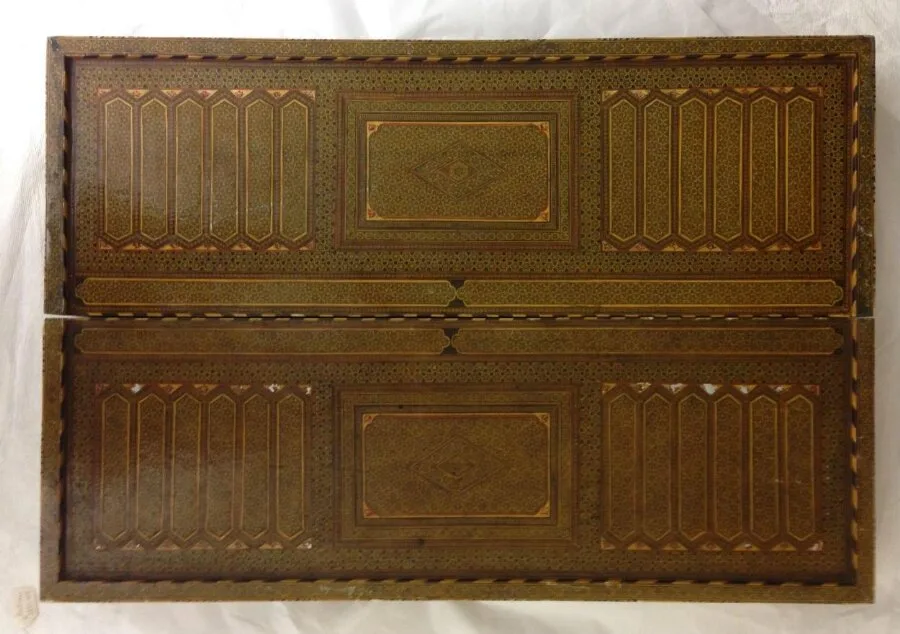 Backgammon board — تصویر رکورد موزهٔ ویکتوریا و آلبرت