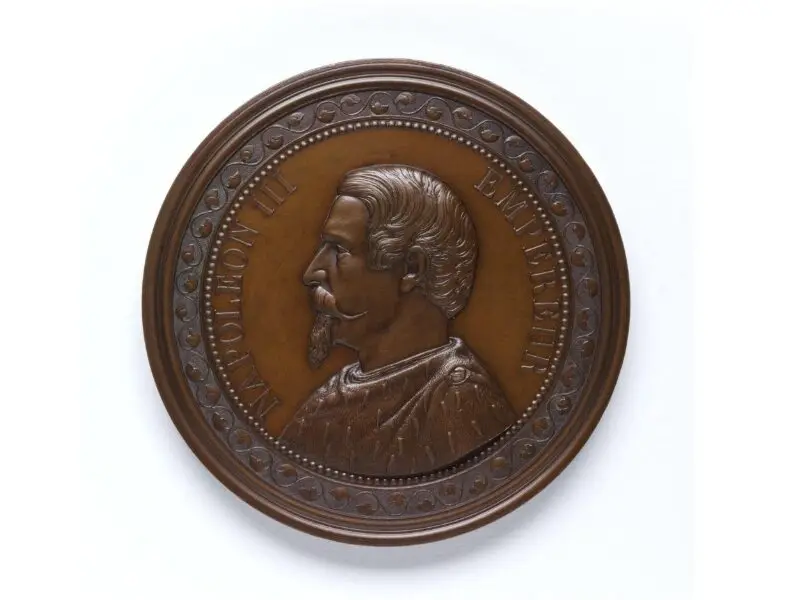Medal: The Church of St Clothilde — تصویر رکورد موزهٔ ویکتوریا و آلبرت