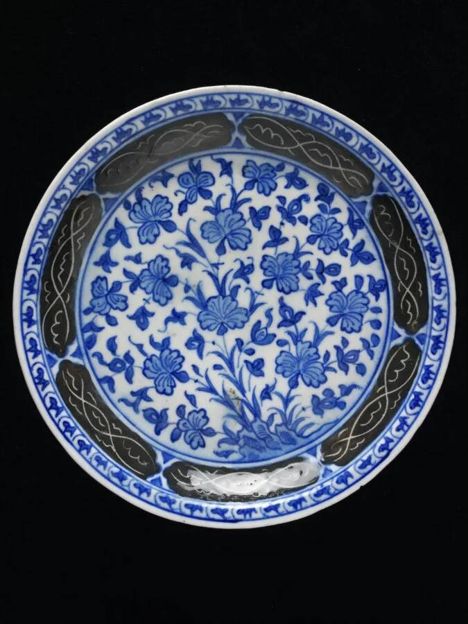 Plate — تصویر رکورد موزهٔ ویکتوریا و آلبرت