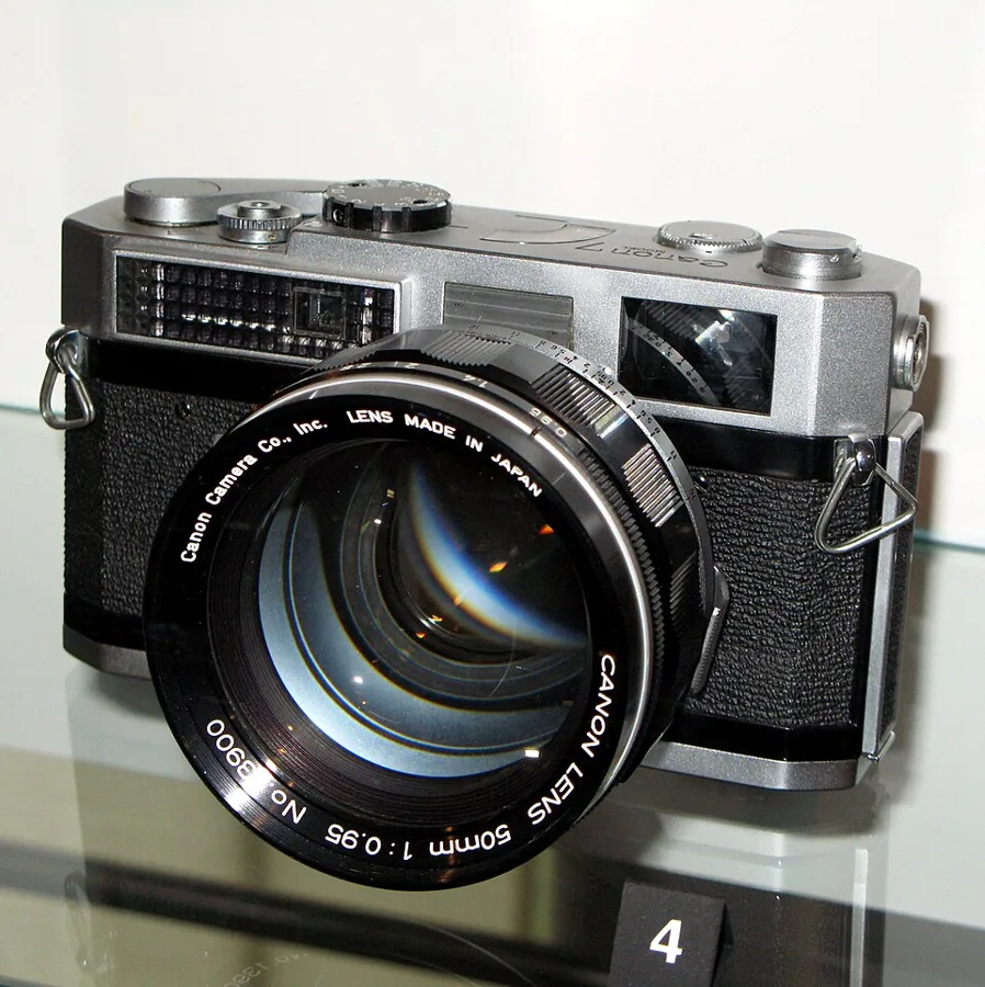 Canon 7 — تصویر رکورد ویکیداده