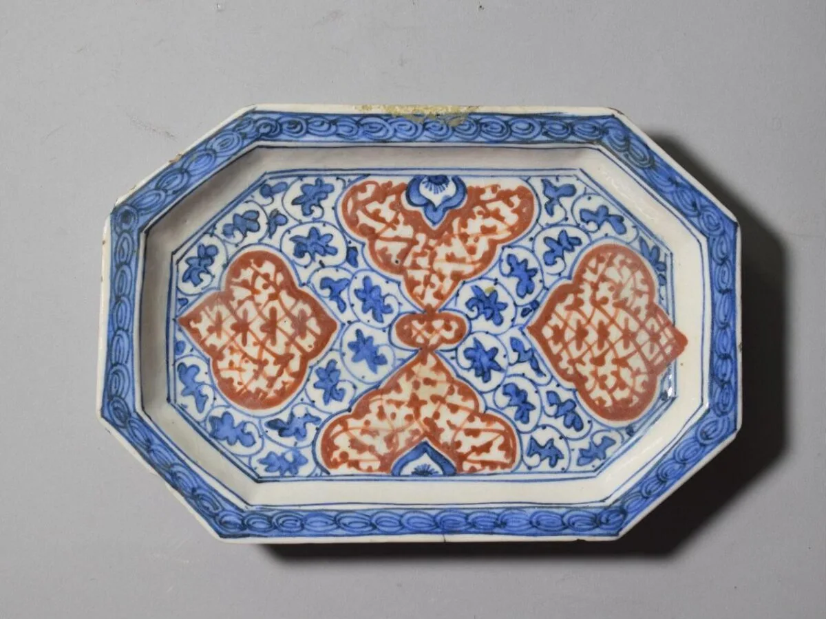 Plate — تصویر رکورد موزهٔ ویکتوریا و آلبرت