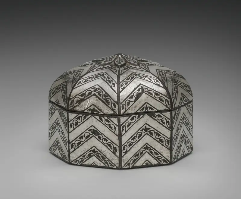 Bidri Pandan with Chevrons — تصویر رکورد موزهٔ هنر کلیولند (دسترسی آزاد)