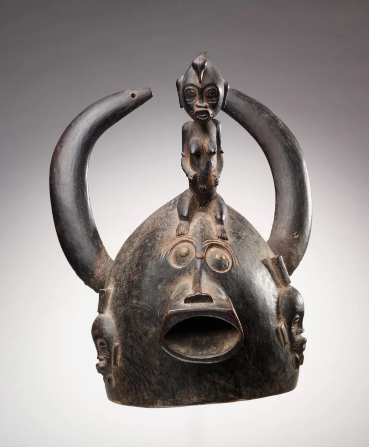 Helmet Mask — تصویر رکورد موزهٔ هنر کلیولند (دسترسی آزاد)