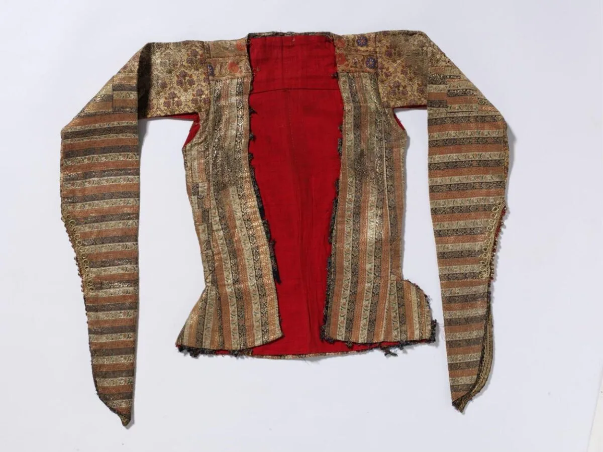 Jacket — تصویر رکورد موزهٔ ویکتوریا و آلبرت