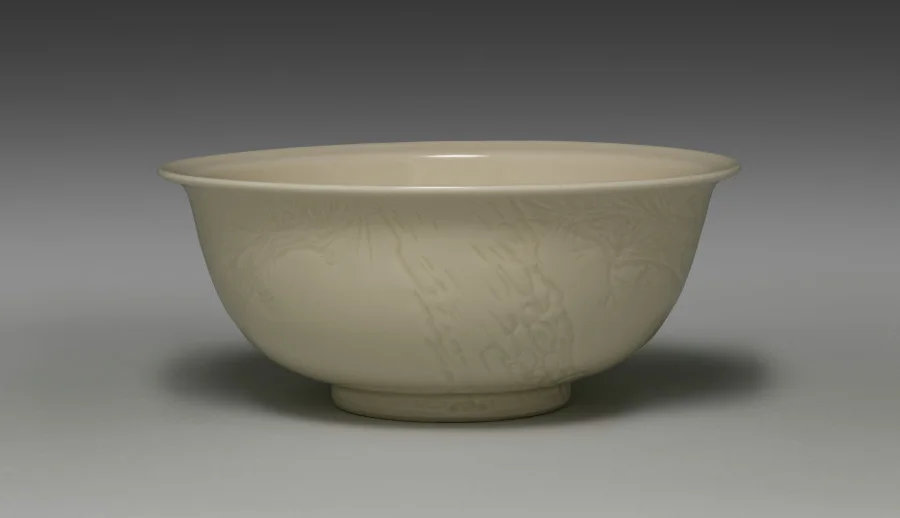 Bowl with Old Pine and Poem — تصویر رکورد موزهٔ هنر کلیولند (دسترسی آزاد)