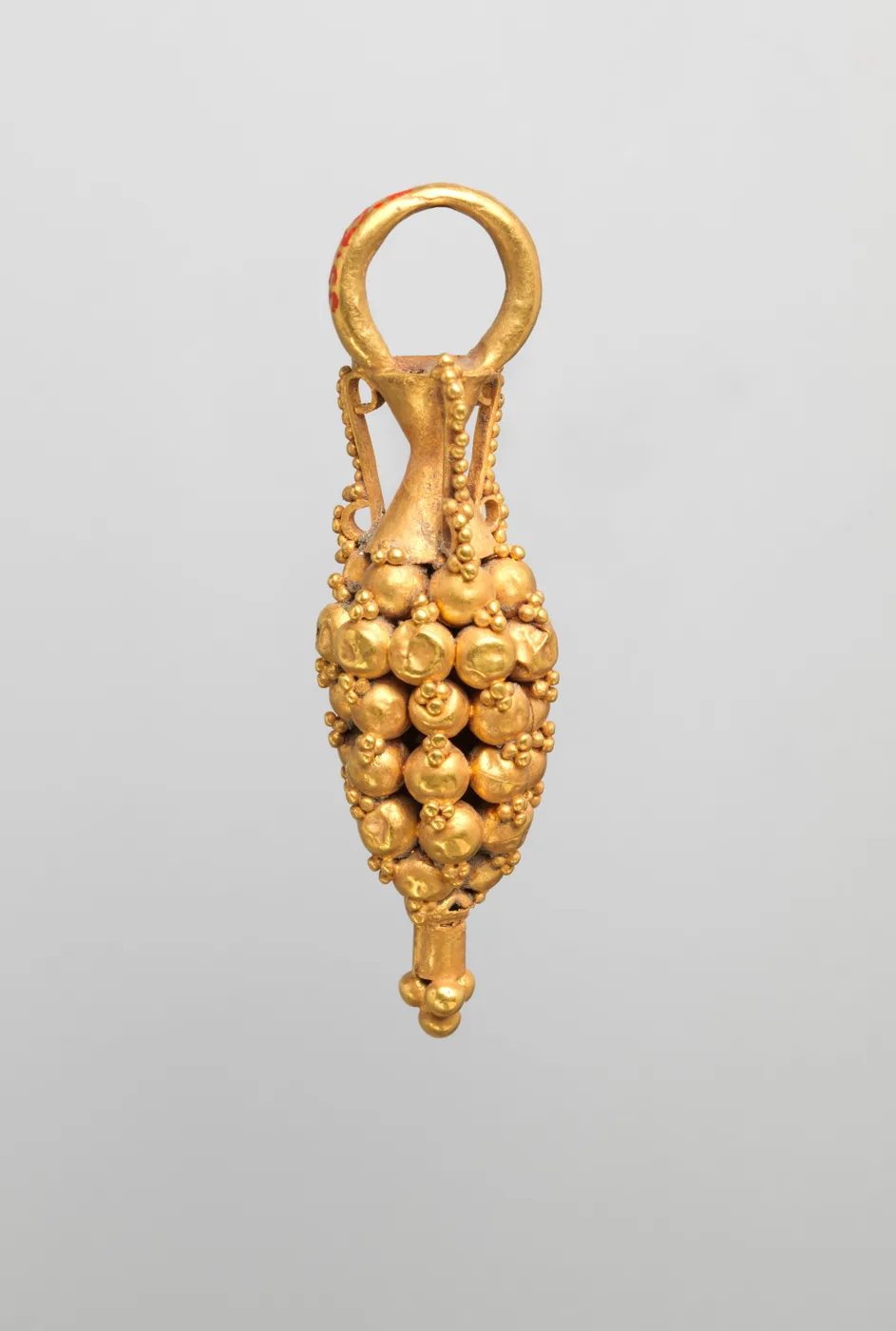 Earring — تصویر رکورد موزهٔ متروپولیتن (دسترسی آزاد)