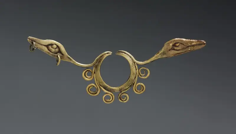 Nose Ornament — تصویر رکورد موزهٔ هنر کلیولند (دسترسی آزاد)