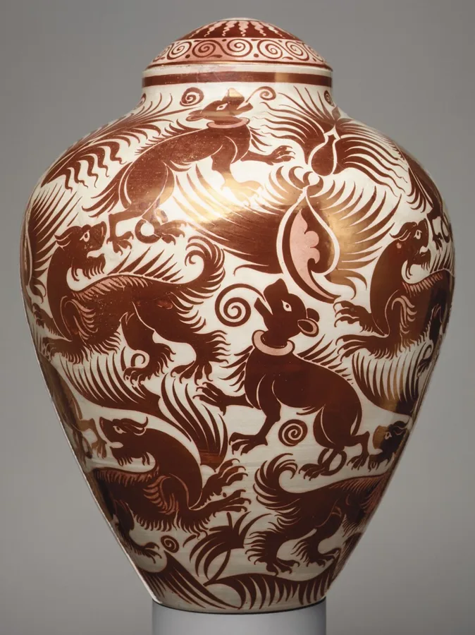Vase with cover — تصویر رکورد ویکیداده