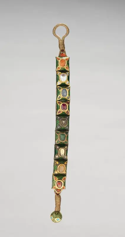 Armlet of bazuband — تصویر رکورد موزهٔ هنر کلیولند (دسترسی آزاد)