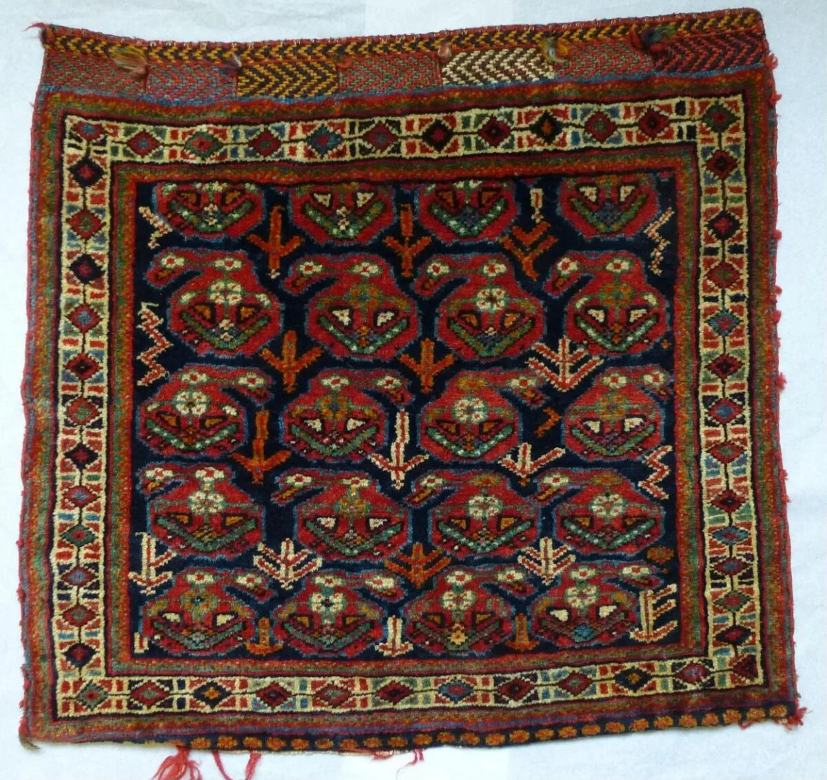 Saddle bag — تصویر رکورد موزهٔ ویکتوریا و آلبرت