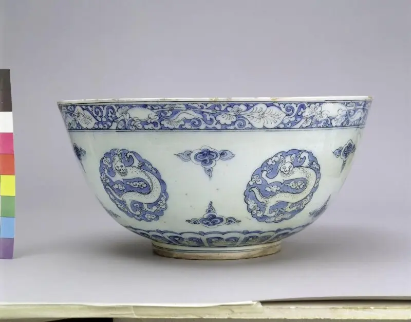 Bowl — تصویر رکورد موزهٔ ویکتوریا و آلبرت — شمارهٔ رکورد 1155-1876