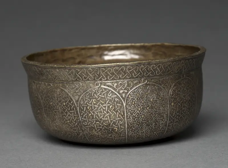 Bowl with Geometric Designs — تصویر رکورد موزهٔ هنر کلیولند (دسترسی آزاد)