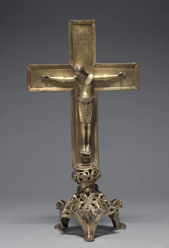 Altar Cross with Stand — تصویر رکورد موزهٔ هنر کلیولند (دسترسی آزاد)