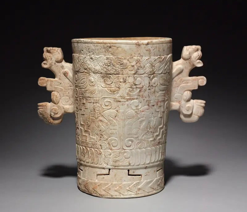Carved Stone Vessel — تصویر رکورد موزهٔ هنر کلیولند (دسترسی آزاد)