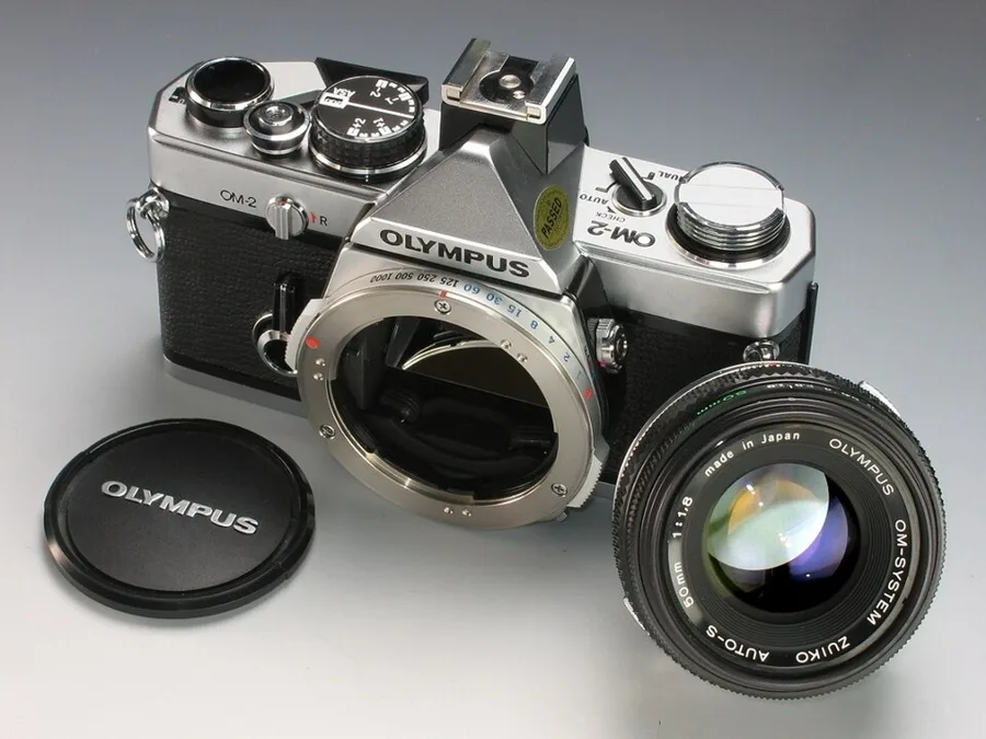 Olympus OM-2 — تصویر رکورد ویکی‌داده
