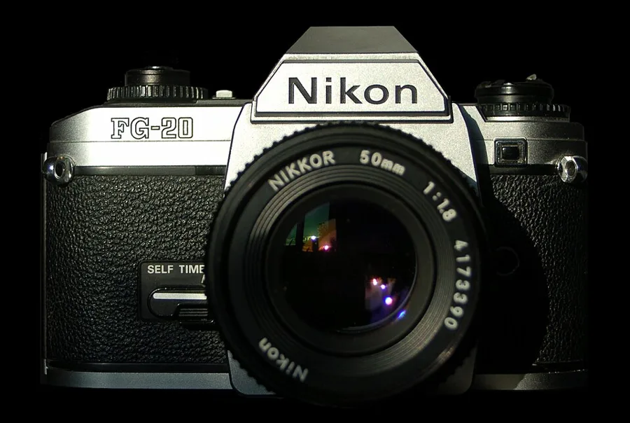 Nikon FG-20 — تصویر رکورد ویکیداده