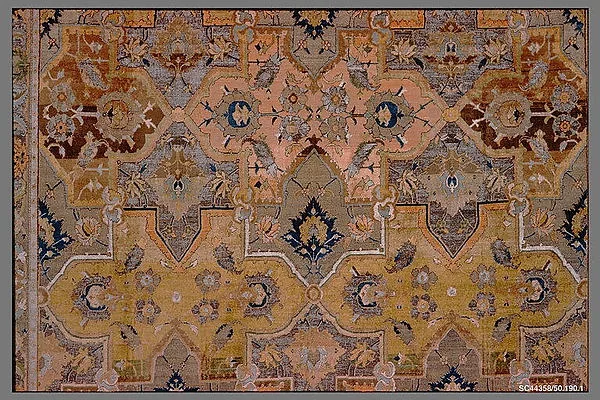 فرش پولونز — نمای تکمیلی ثبت‌شده در رکورد موزه