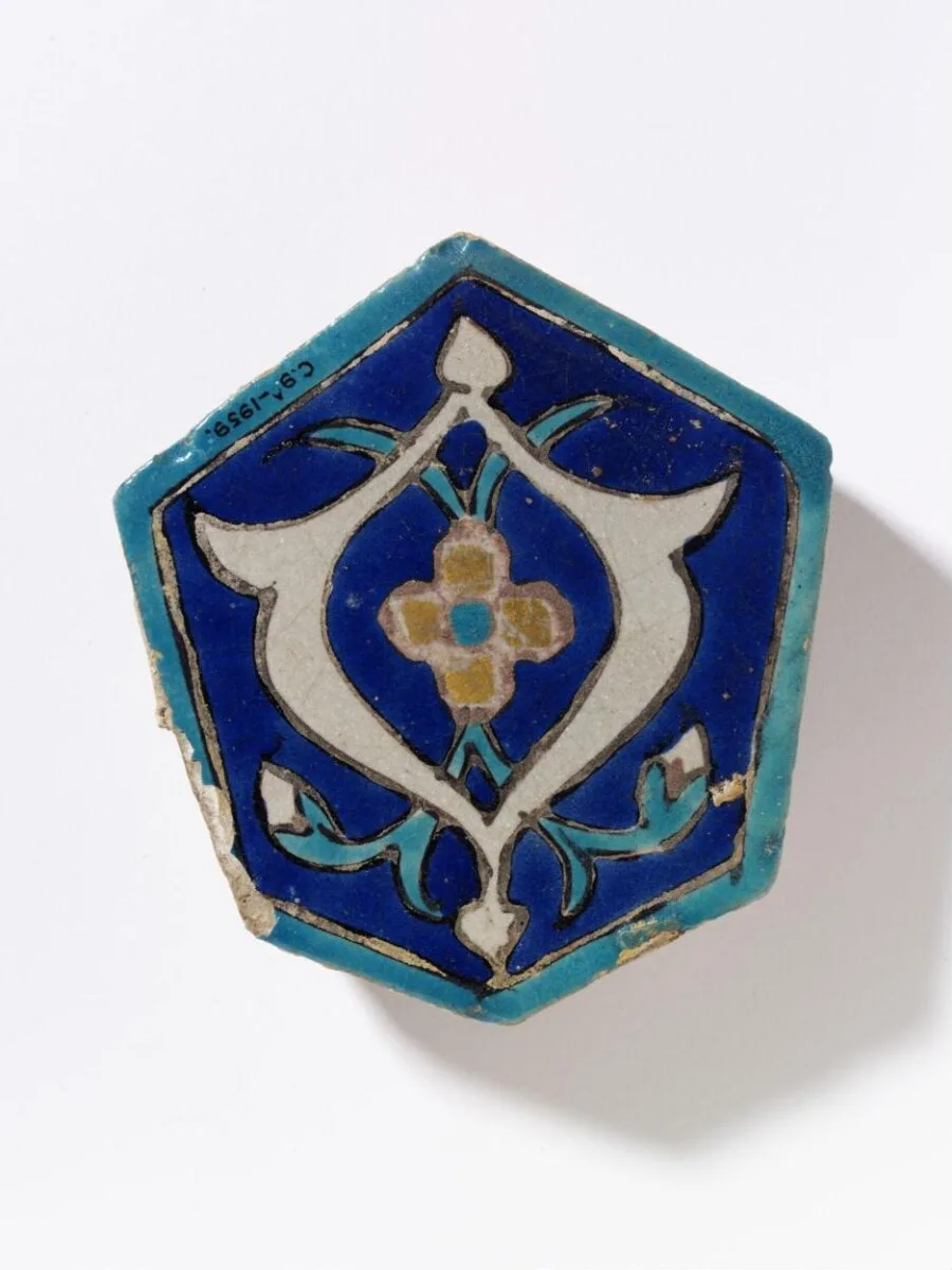 Tile — تصویر رکورد موزهٔ ویکتوریا و آلبرت
