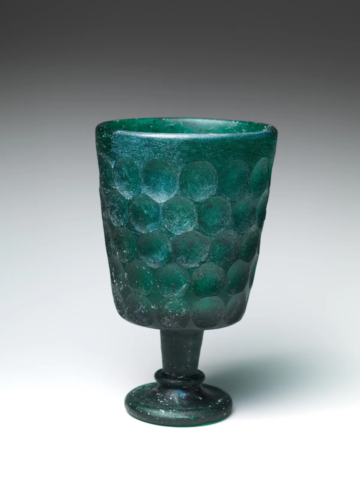 Footed Goblet — تصویر رکورد موزهٔ متروپولیتن (دسترسی آزاد)