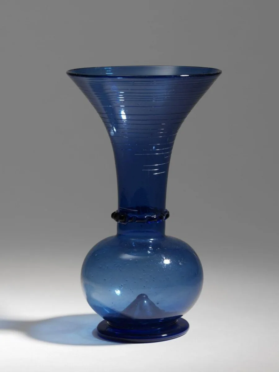 Vase — تصویر رکورد موزهٔ ویکتوریا و آلبرت