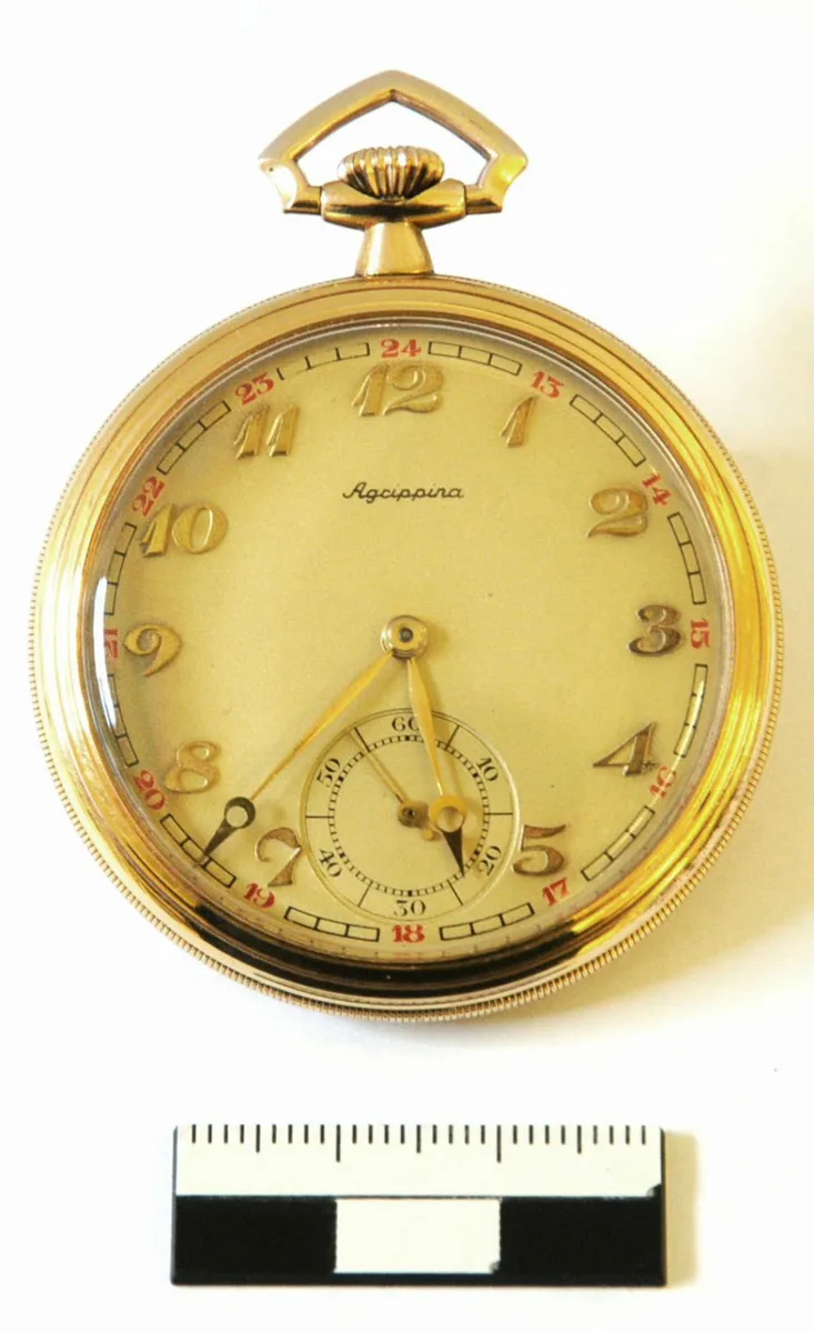 Taschenuhr von P. Schlütter zum 40-jährigen Dienstjubiläum gewidmet von seinen Mitarbeitern des Carlswerks — تصویر رکورد یوروپیانا