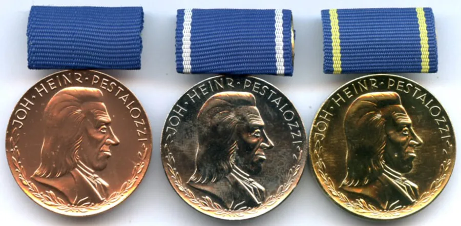 Pestalozzi Medal for Faithful Services — تصویر رکورد ویکیداده