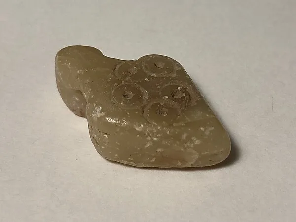 Bead — تصویر رکورد موزهٔ متروپولیتن (دسترسی آزاد)