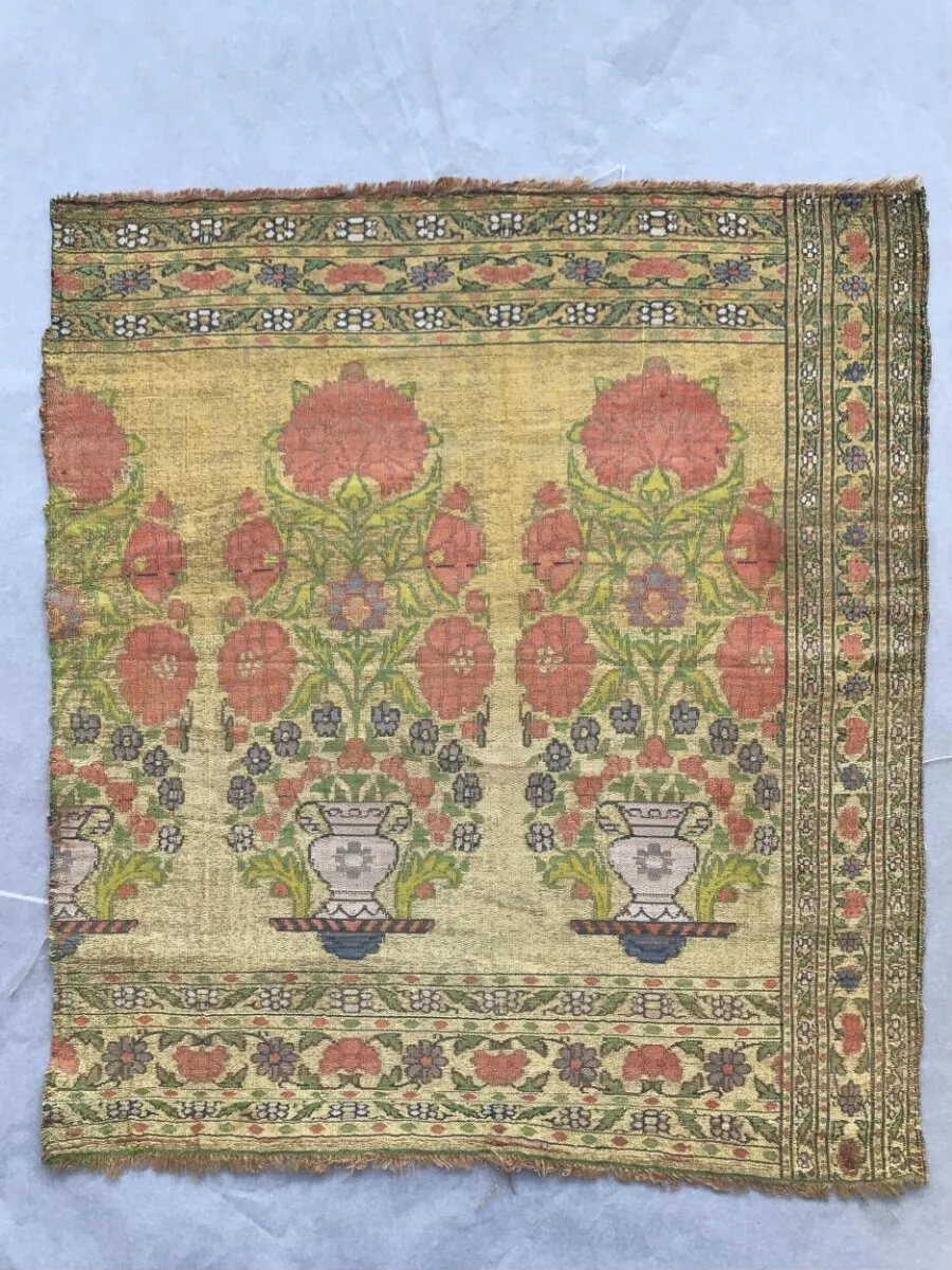 Sash border — تصویر رکورد موزهٔ ویکتوریا و آلبرت